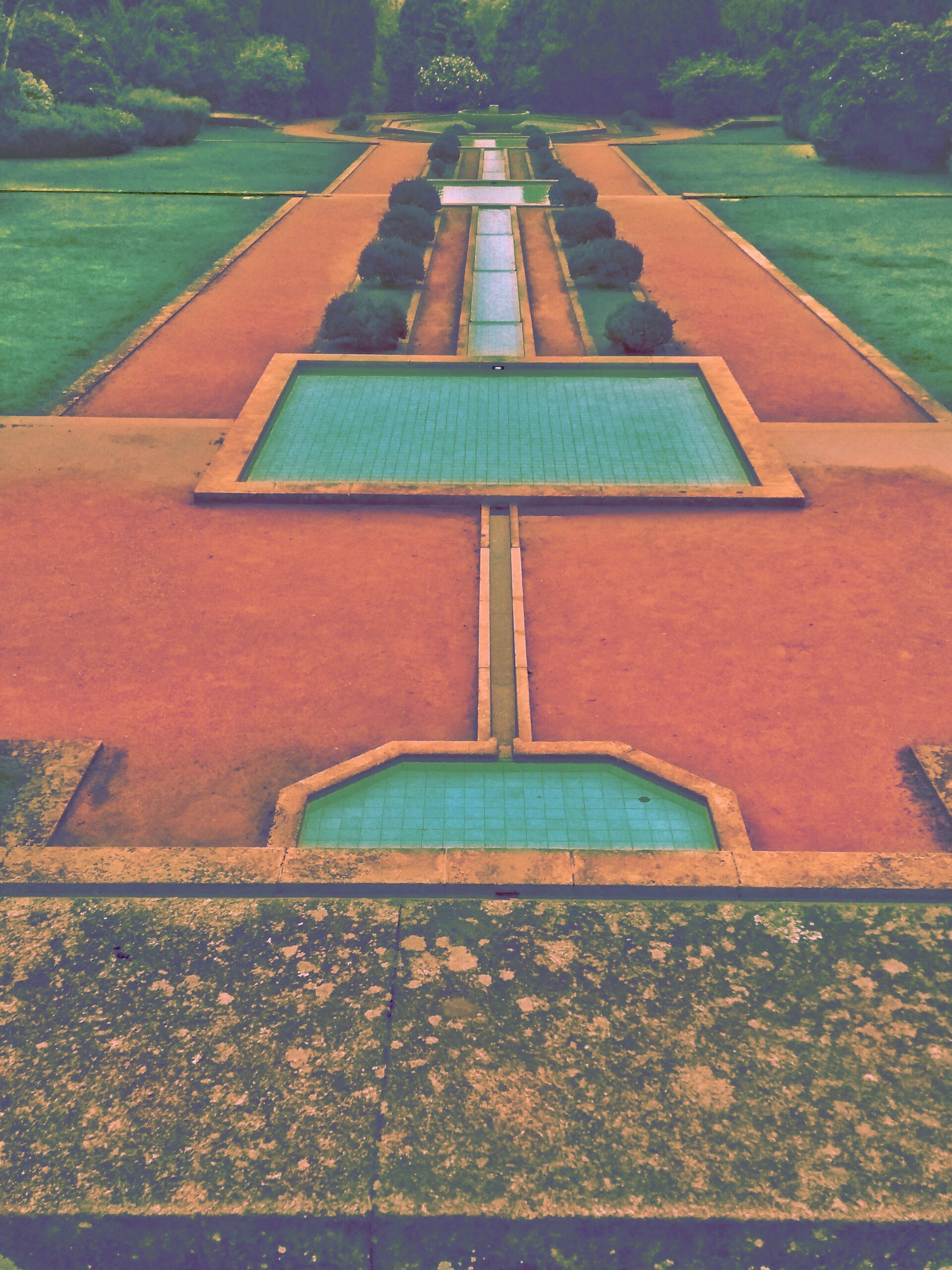 Fotografía de archivo de los jardines de Serralves en Oporto, sede de la Bienal de Verde Urbano 2026